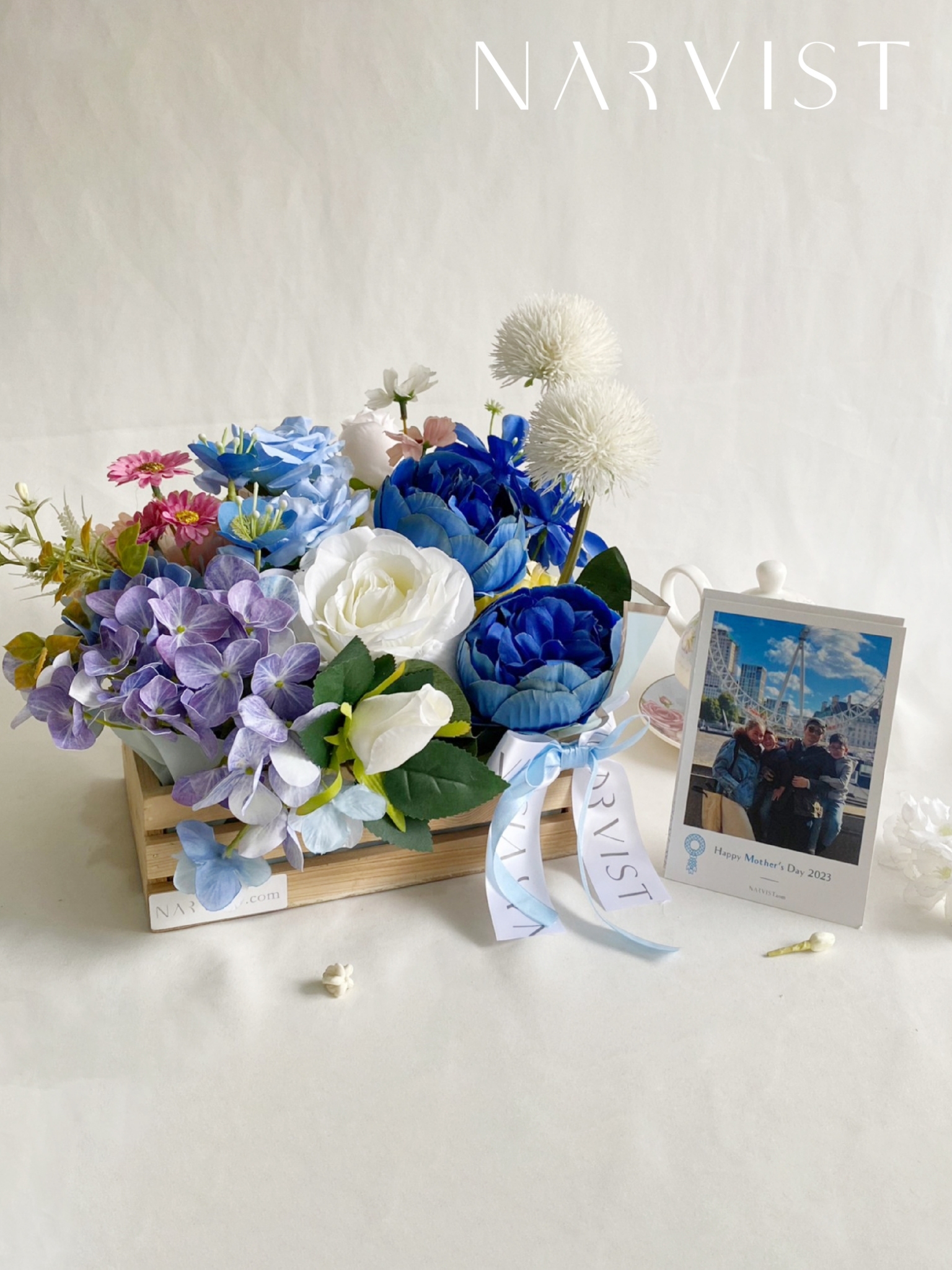 กล่องดอกไม้ประดิษฐ์ตั้งโต๊ะ ดอกไม้ประดิษฐ์ ดอกไม้แสดงความยินดีพร้อมการ์ด(วันแม่) MM003