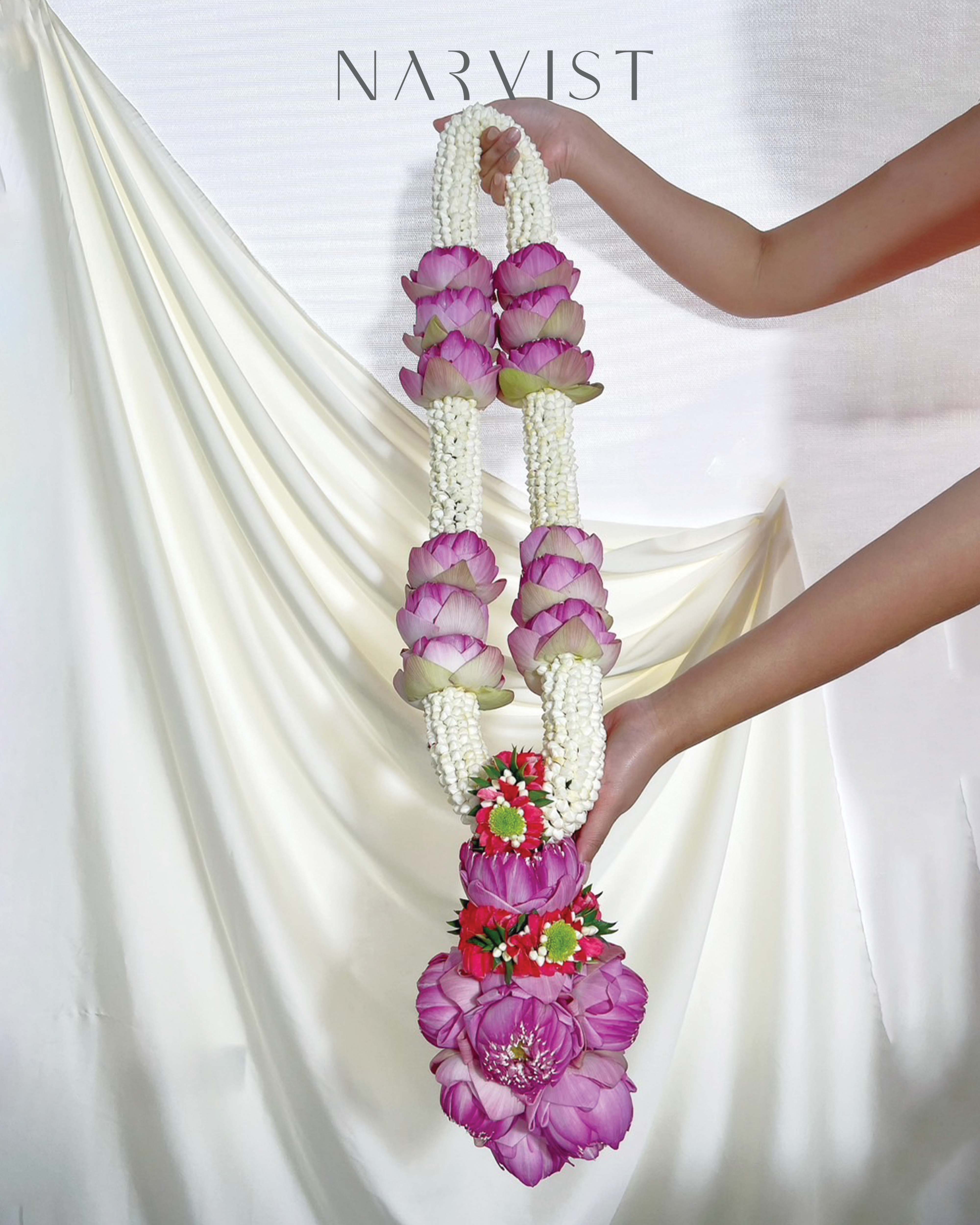 พวงมาลัยดอกไม้สด มาลัยสด มาลัยดอกบัว มาลัยไหว้เทพ มาลัยแขก พระแม่ลักษมี FM45