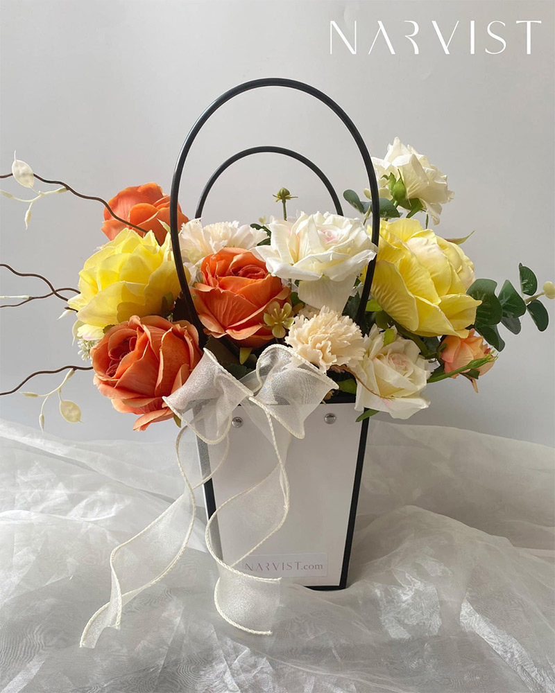 แจกันดอกไม้ประดิษฐ์