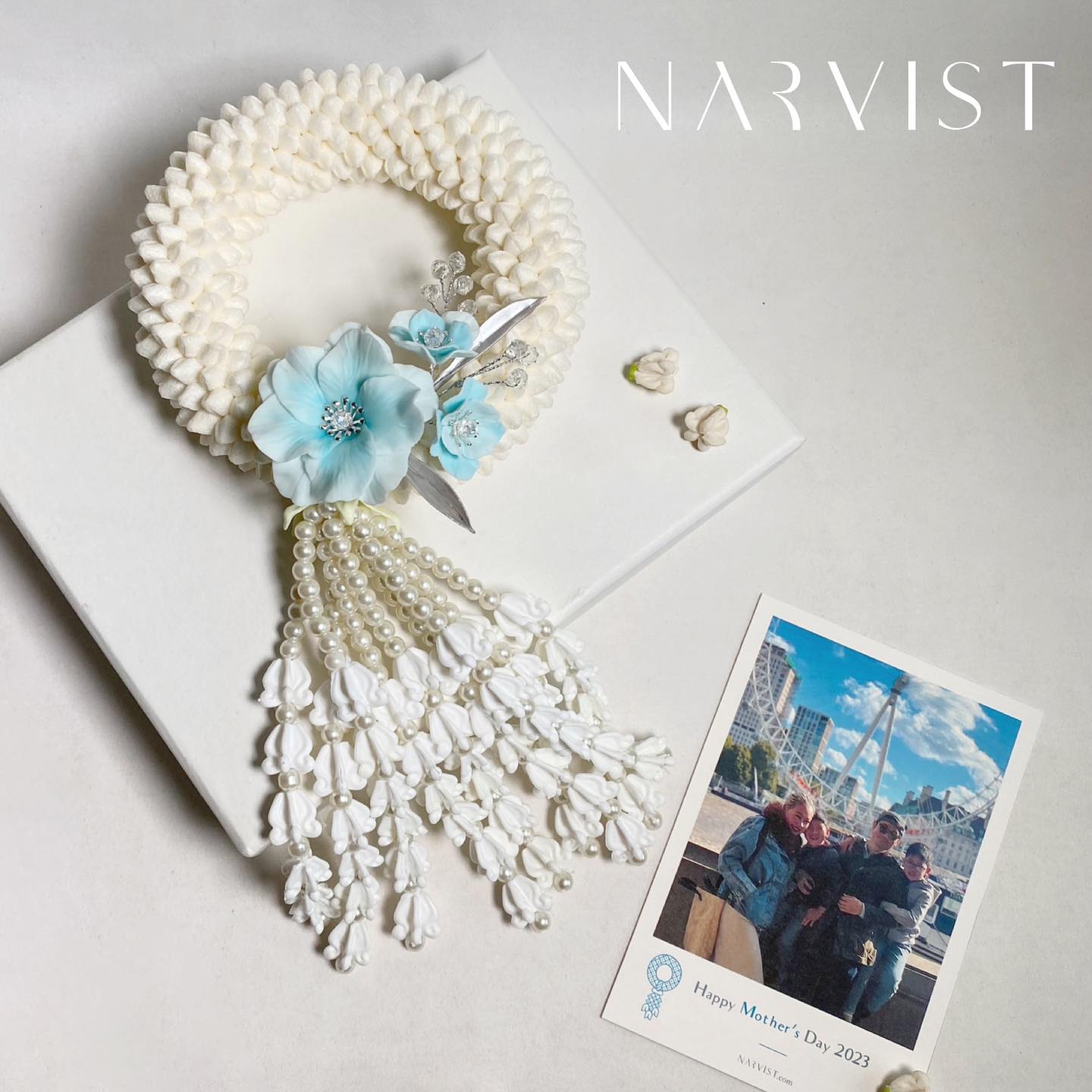 พวงมาลัยดอกไม้ประดิษฐ