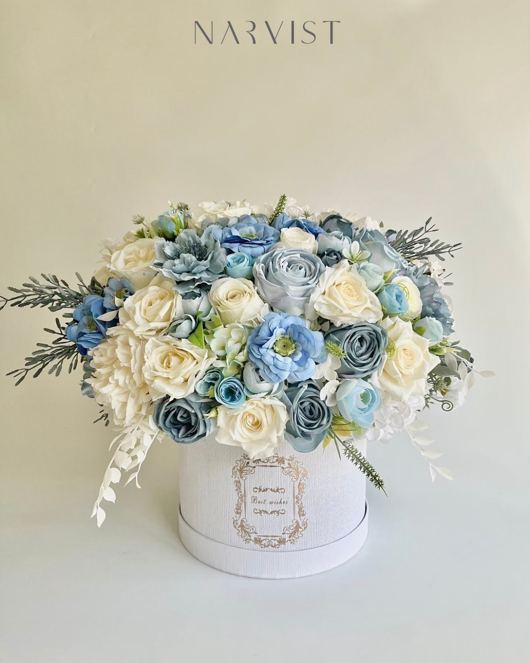 กล่องดอกไม้ประดิษฐ์ BO11 โทนฟ้าขาว