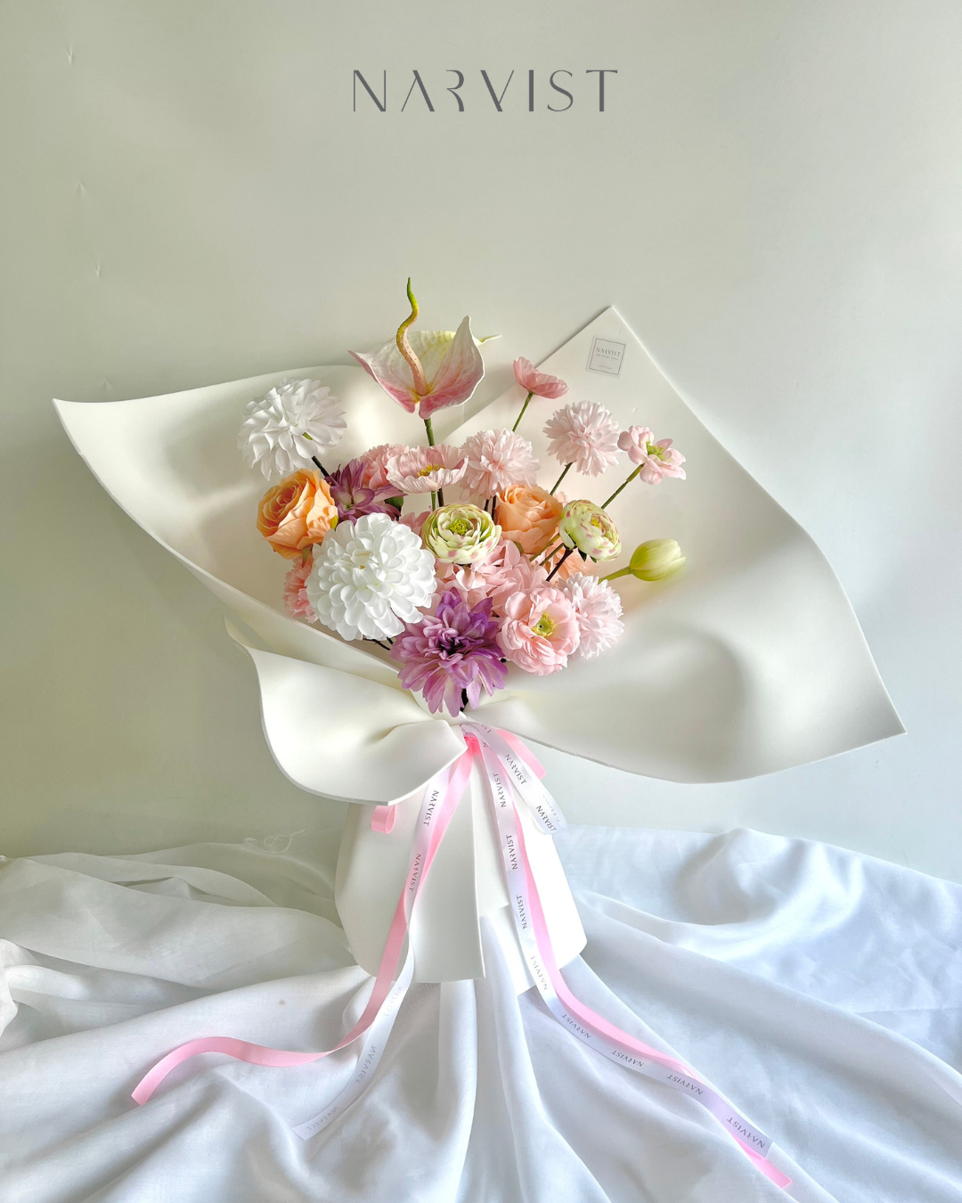 ดอกไม้ประดิษฐ์แสดงความยินดี พร้อมการ์ด ช่อดอกไม้ห่อกระดาษโฟม - BQ80