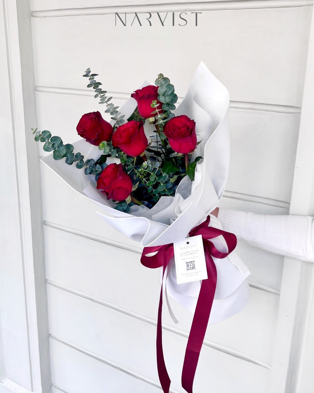 ช่อดอกกุหลาบสีแดง 5 ดอก ช่อกระดาษโฟม ช่อดอกไม้สด FF53