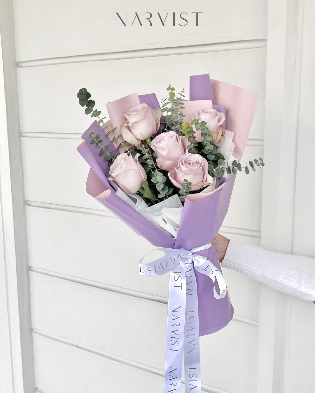 ช่อดอกกุหลาบสีม่วงอ่อน 5 ดอก ช่อกระดาษทูโทน ช่อดอกไม้สด FF52