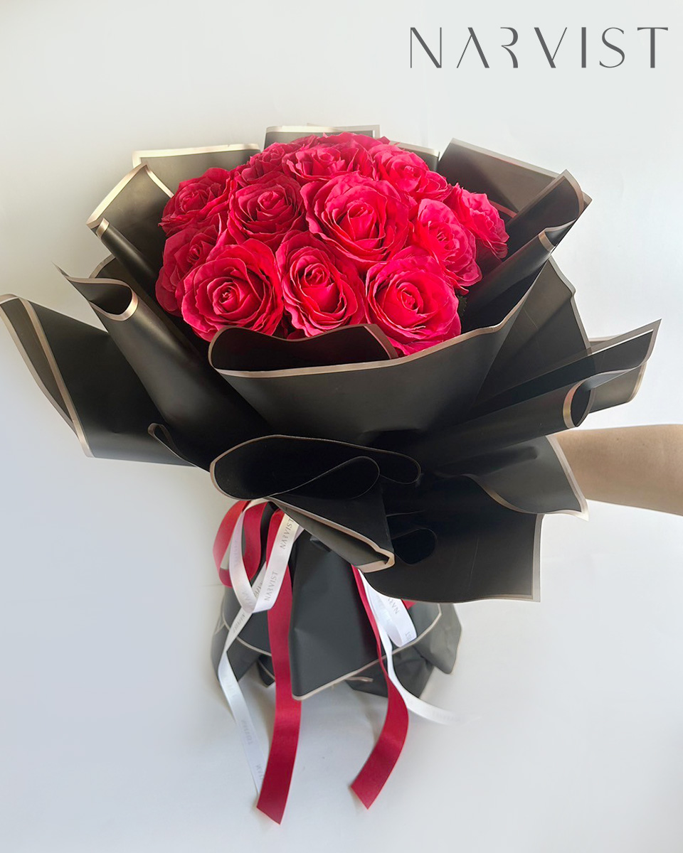 ดอกไม้ประดิษฐ์ ชุดดอกไม้วาเลนไทน์ NV22 Rose - L ช่อกระดาษดำ (18 ดอก)