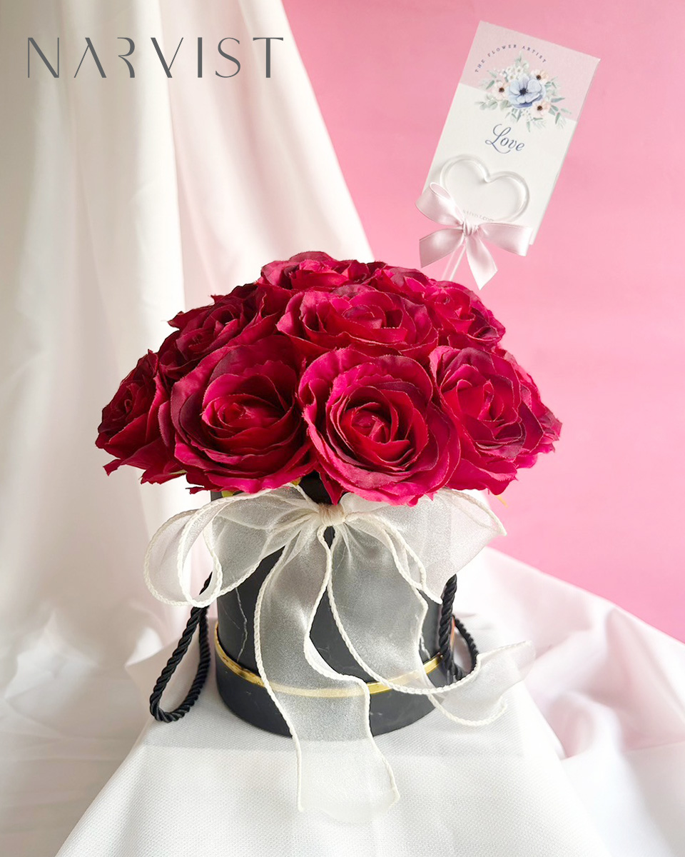 ดอกไม้ประดิษฐ์ ชุดดอกไม้วาเลนไทน์ NV24 Rose - M ถังดำ (18 ดอก)