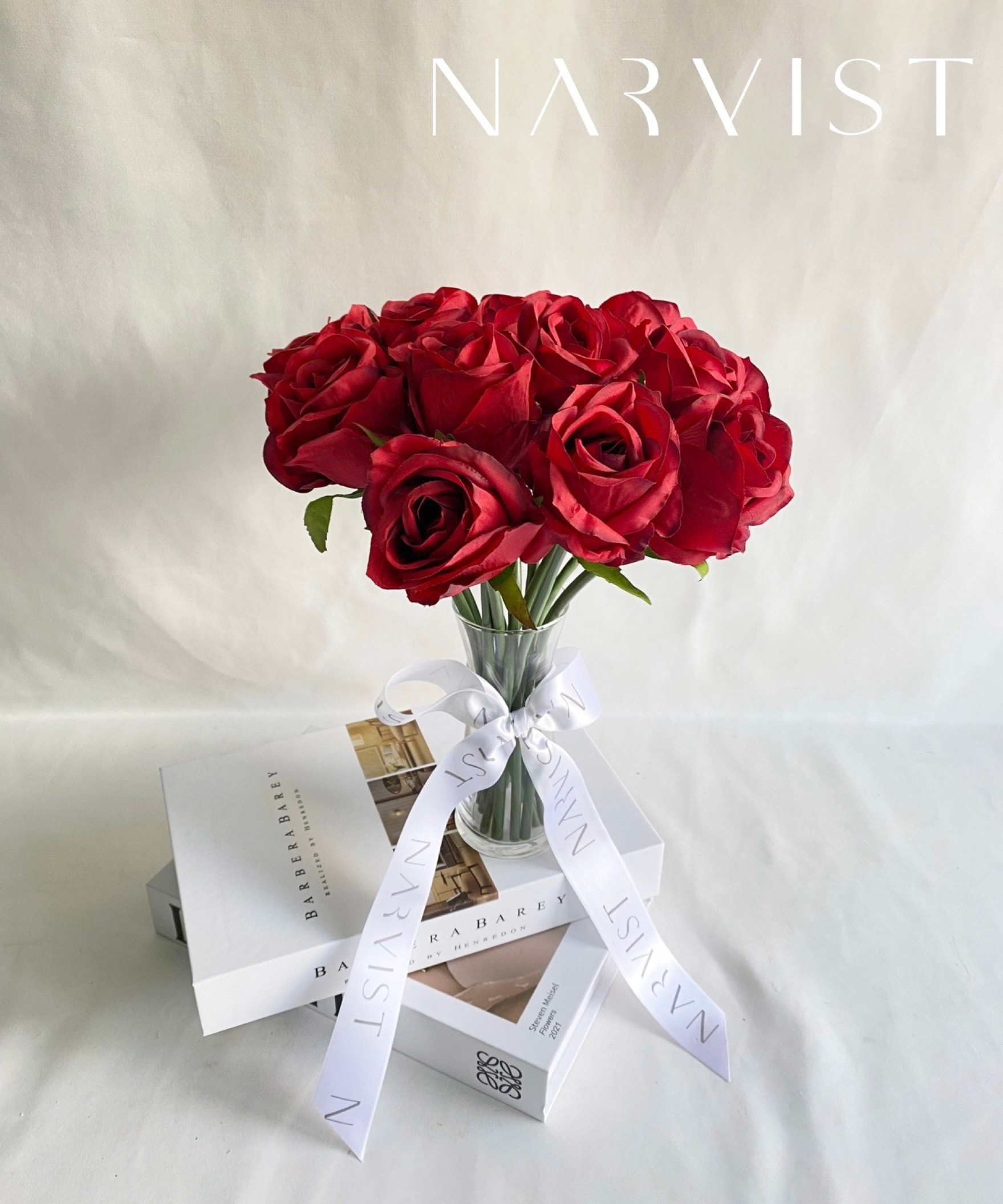 Happy Valentine's ดอกไม้ประดิษฐ์ NV19 ชุดดอกไม้วาเลนไทน์ แจกันใสกุหลาบแดง